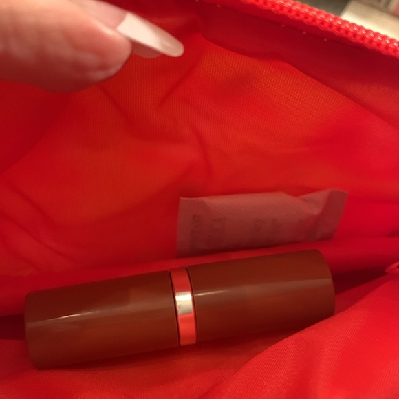 NIP Clinique Makeup Bag with full size lipstick - Picture 8 of 11